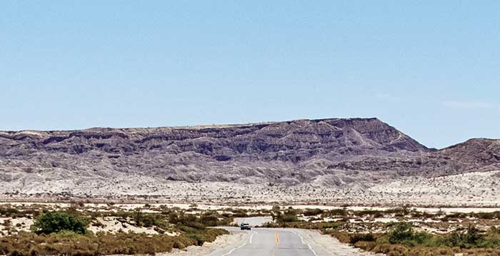 Fonts Point, you must drive a few miles east of Borrego Springs or Christmas Circle along County Road S22